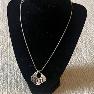 Elegant Silver Filigree Pendant Necklace - Women Jewelry